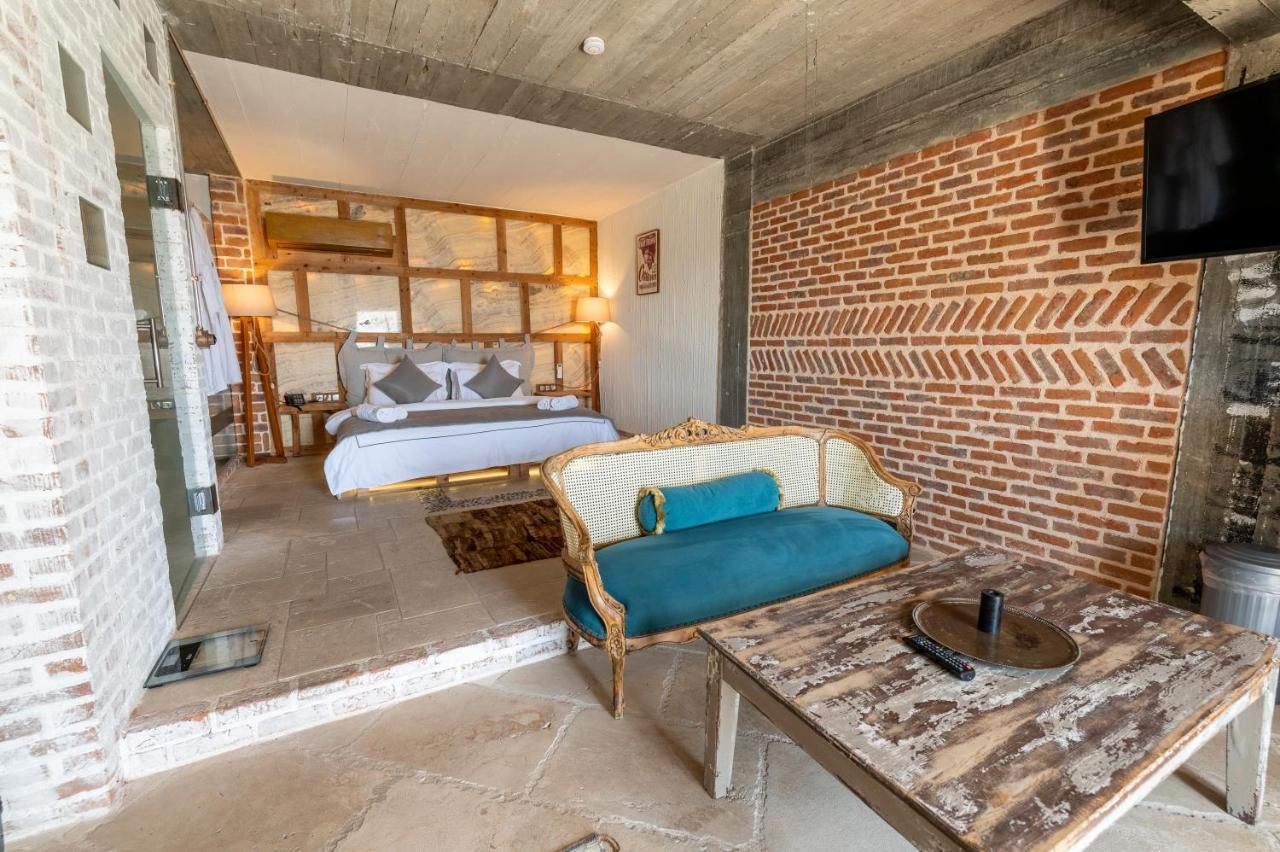 Отель Oeluedeniz Loft - Adults Only Экстерьер фото